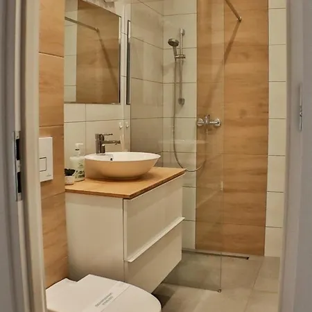 Magic Place Parking, Air Conditioning, Self Check In