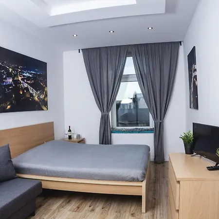 Magic Place Parking, Air Conditioning, Self Check In