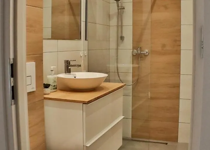 Magic Place Parking, Air Conditioning, Self Check In